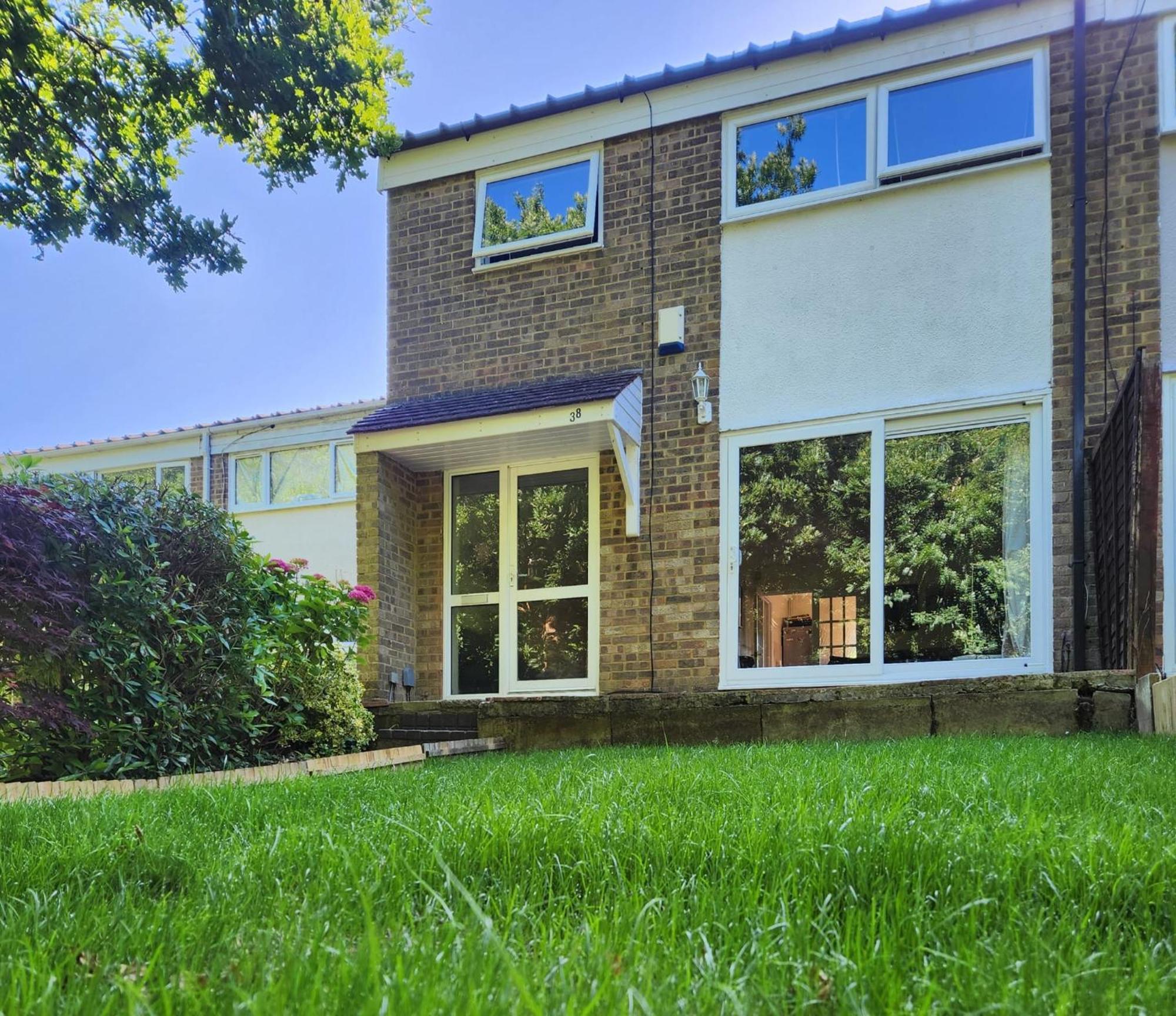 Twin Room In Crawley,Gatwick,West Sussex Ifield Εξωτερικό φωτογραφία